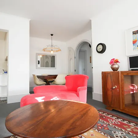 Castelo By Bnblord Apartamento